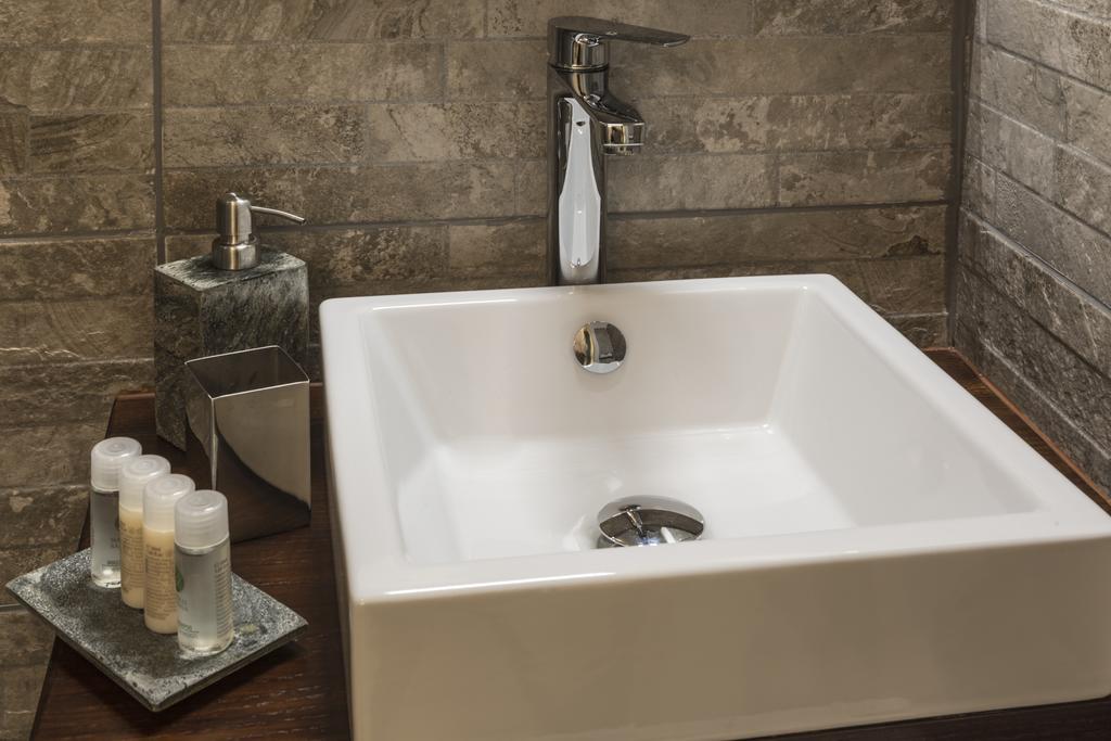 Piazza Martiri Rooms Κάλιαρι Εξωτερικό φωτογραφία